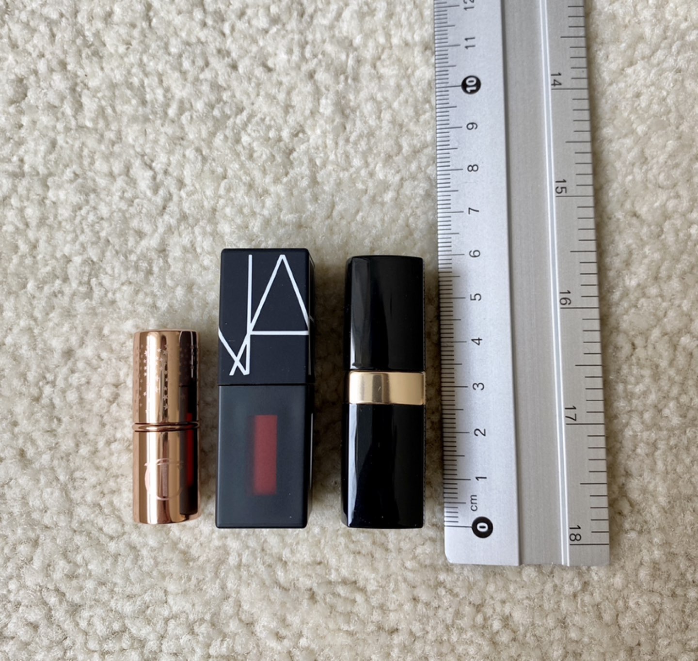 3 Deluxe Sample-Sized Lipsticks image indicator(8)