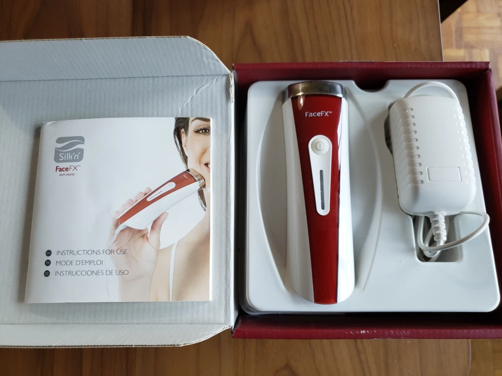 FaceFX Red light therapy device - photo 2
