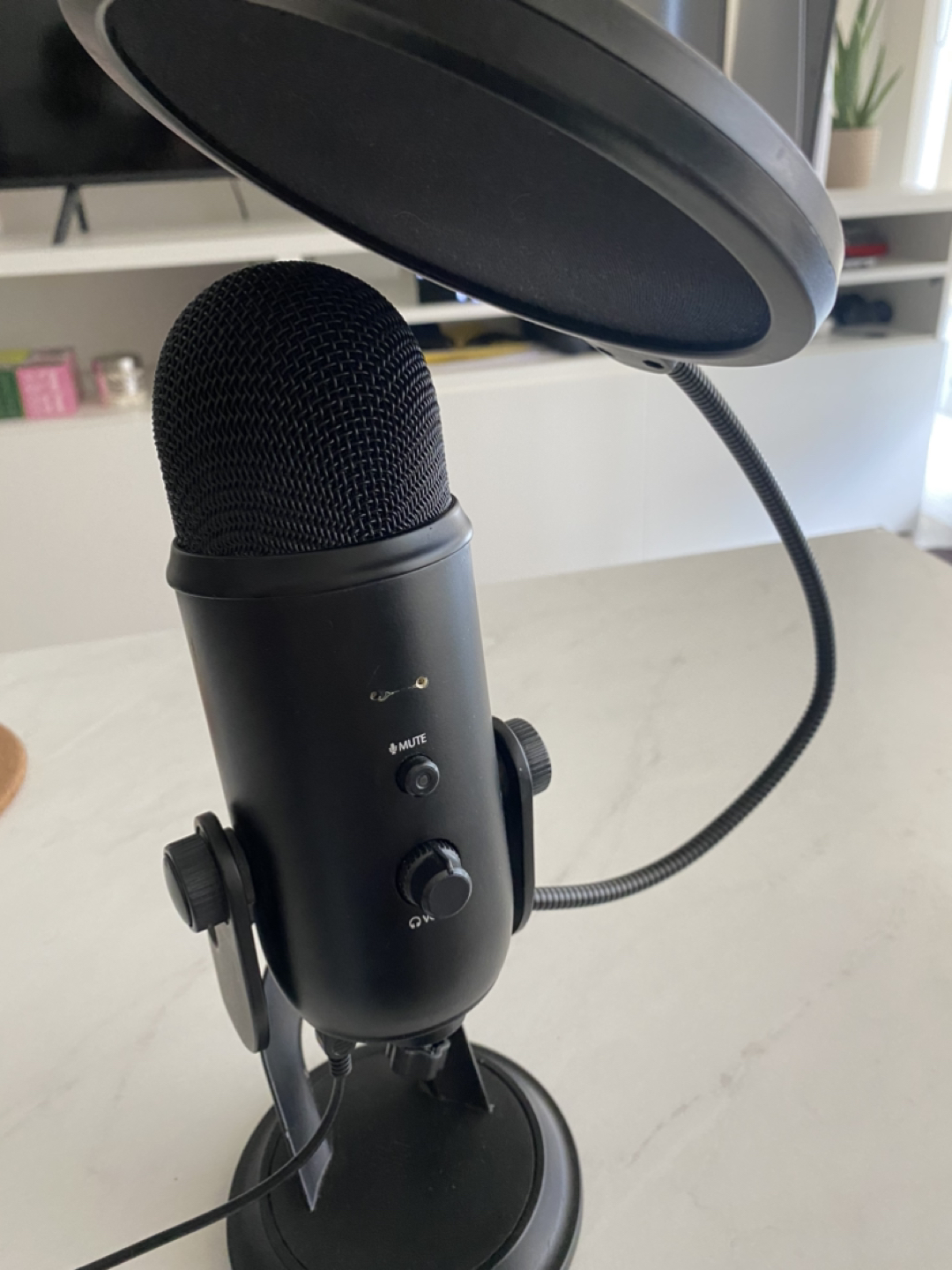 Blue Yeti premium USB microphone