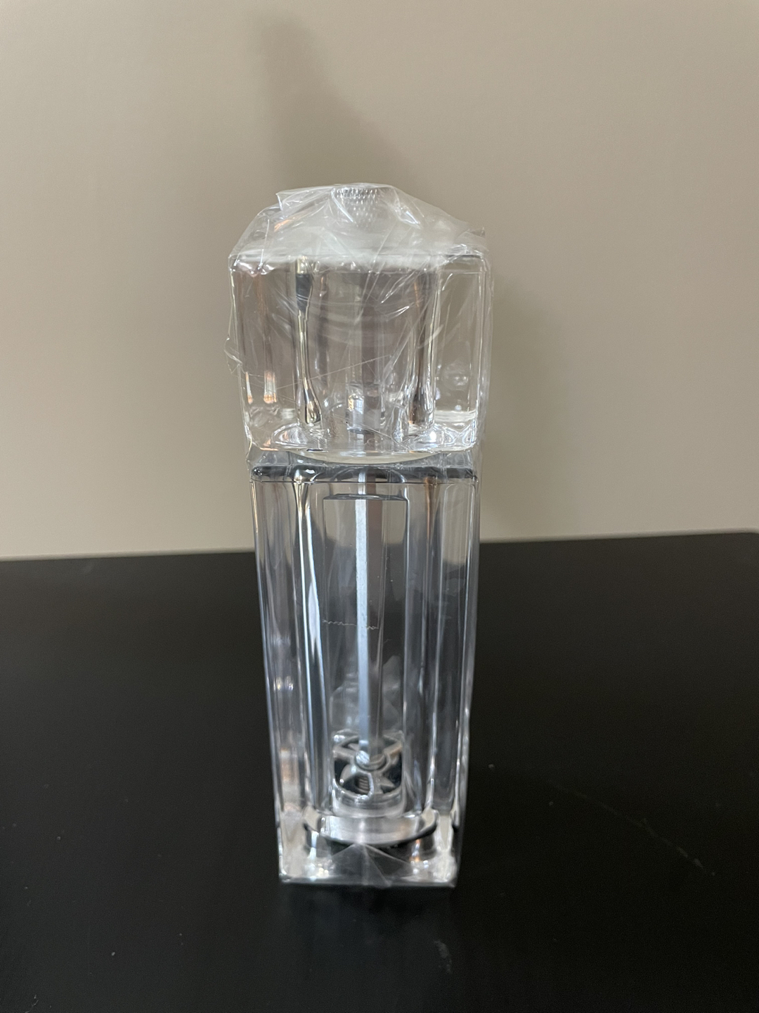 Dual salt and pepper shaker thumbnail