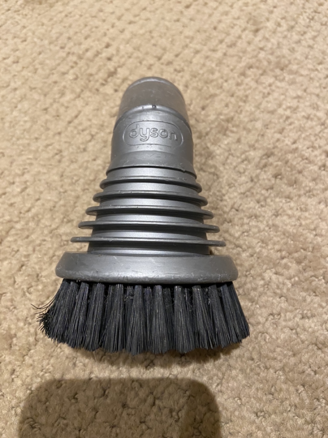Upright Dyson vaccum head thumbnail