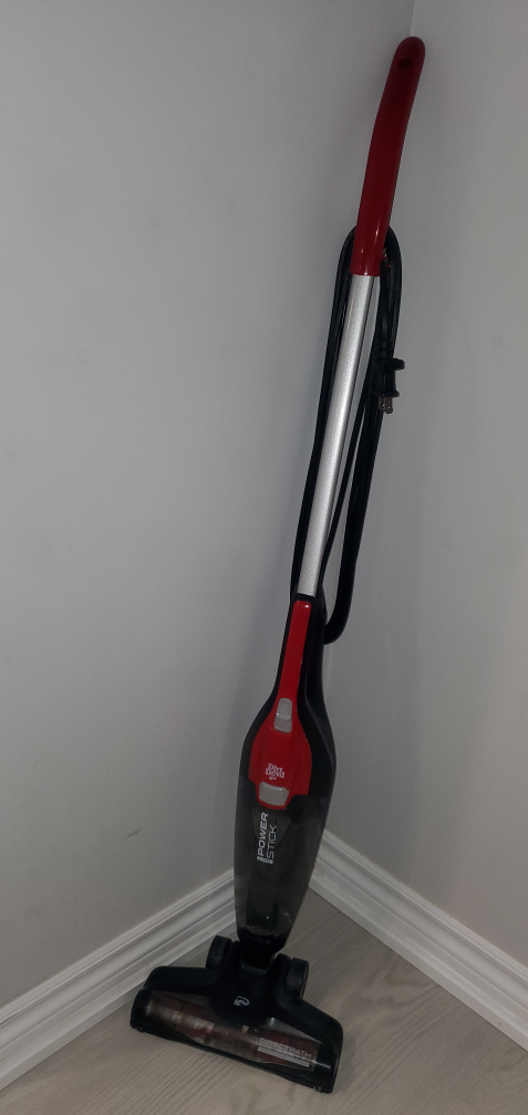 Vacuum - Corded Bagless Stick Vacuum