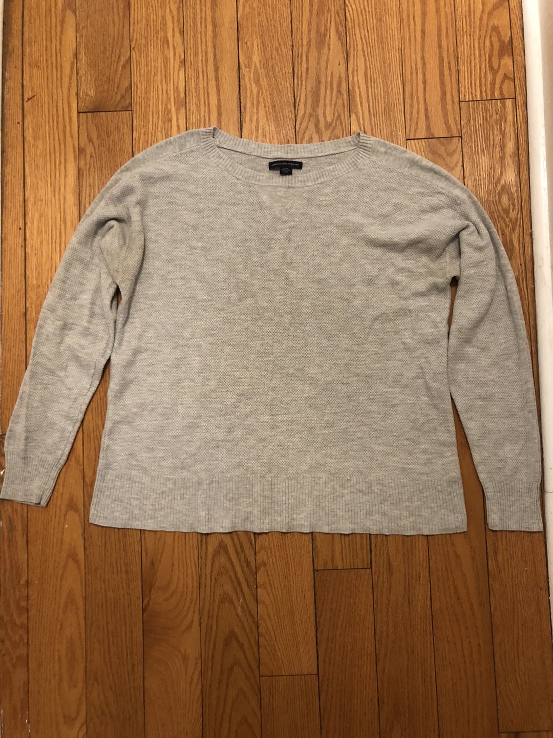 American Eagle shirt thumbnail