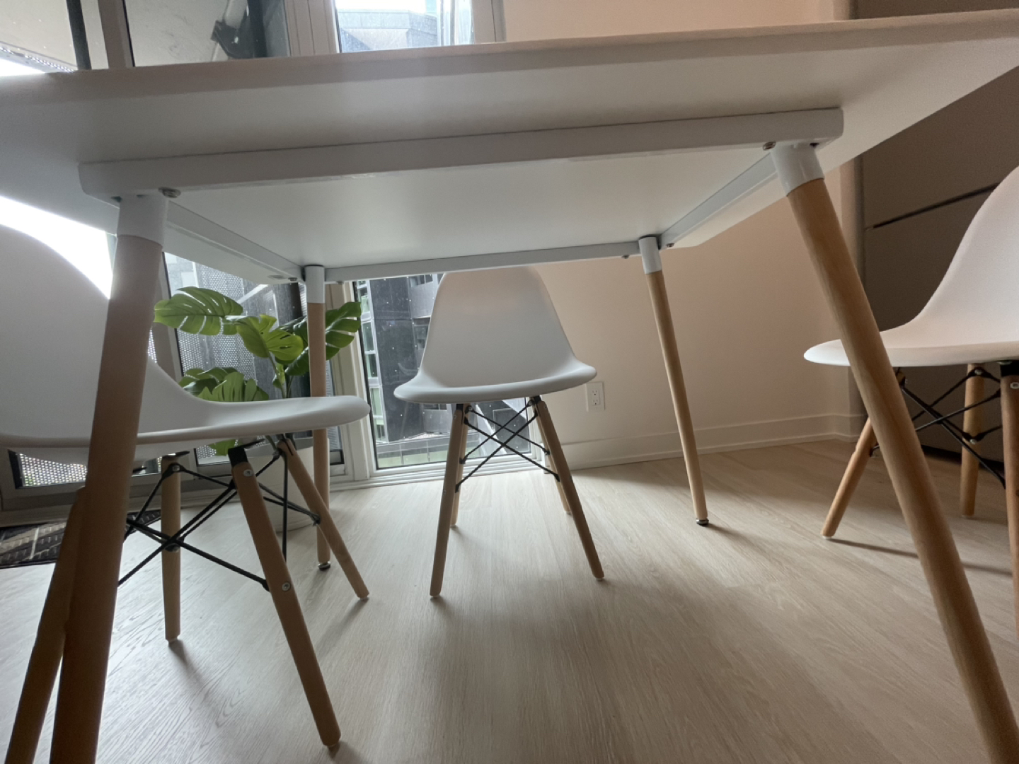 4- Person Dining Set (Rectangular table and 4 chairs) image indicator(7)