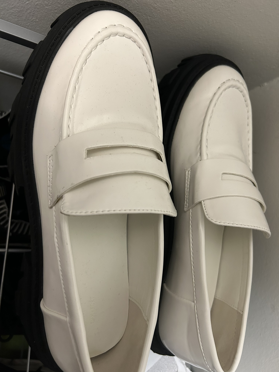 Shoes thumbnail