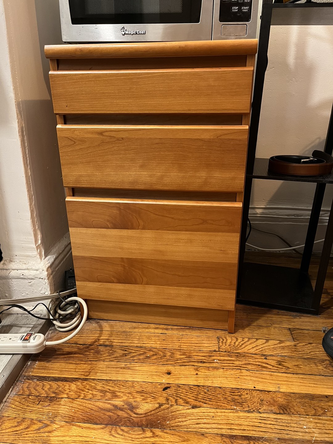 Dresser and side table drawer - photo 3
