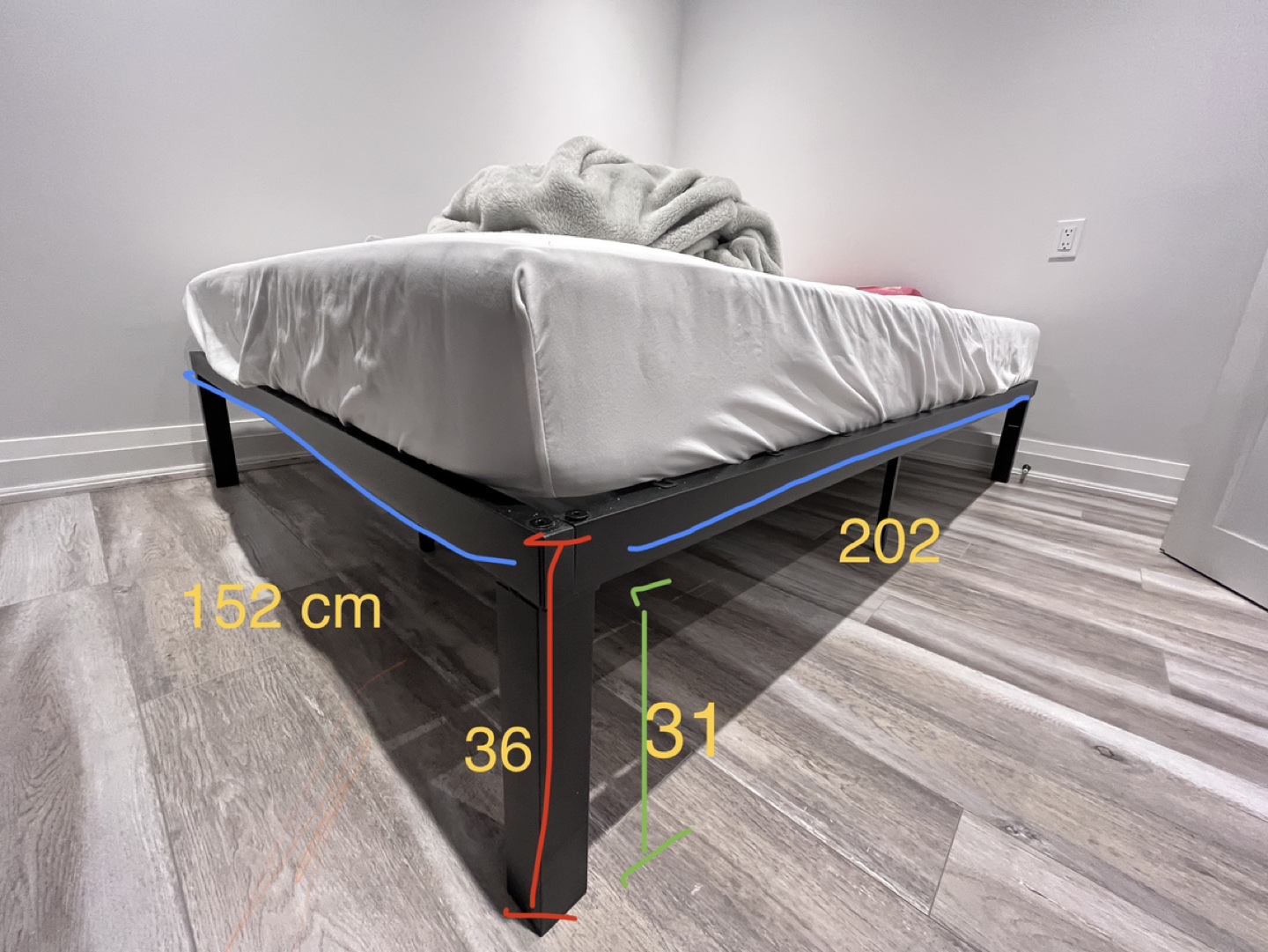 Bed BUNDLE! Queen MATTRESS + FRAME + Comforter + Bed Sheets thumbnail