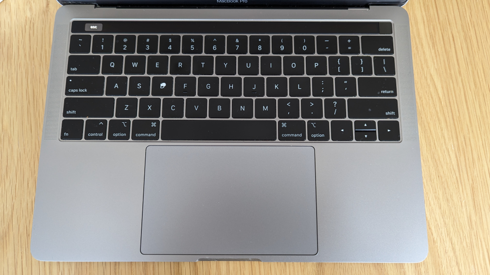 2019 Apple MacBook Pro (no charger) - photo 3