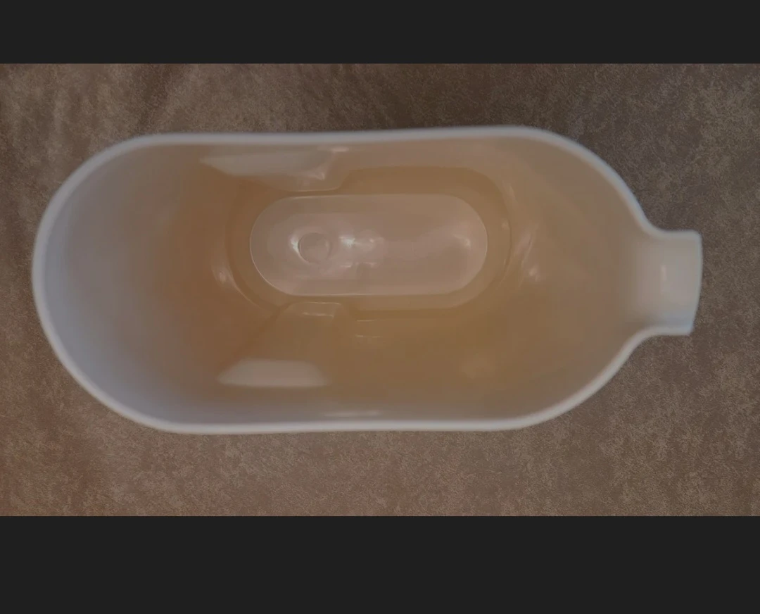 Vintage Rubbermaid Plastic Oval Almond w/white Lid Pitcher Jug image indicator(7)