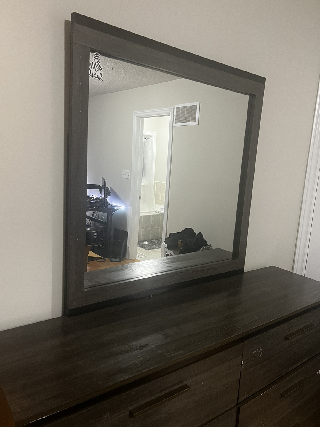 Dresser