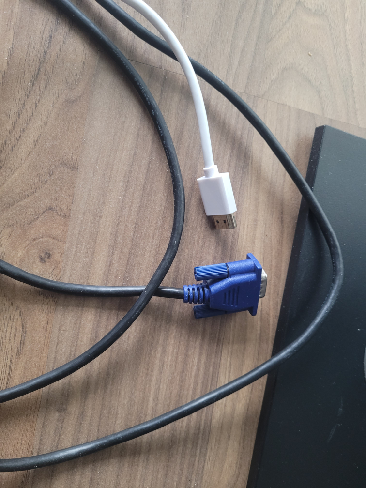 Monitor - Dell 19" - HDMI okay image indicator(2)