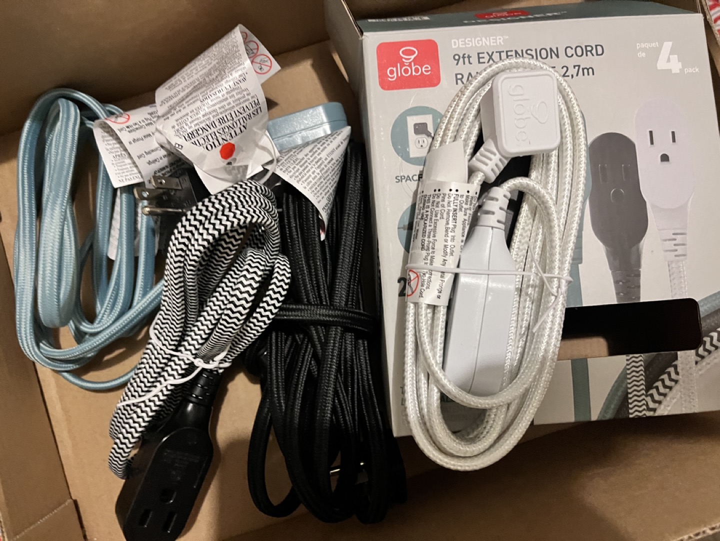 9ft Extension Cord - 4 cords 💰 - photo 3