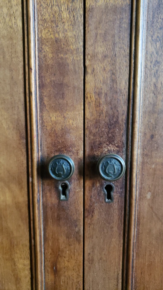 Wooden Cabinet - photo 5