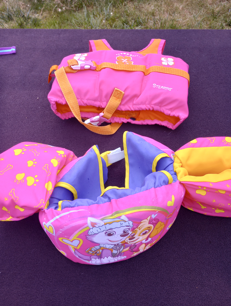 child swimming flotation vests.  $10 each image indicator(7)