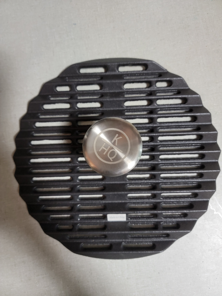 Kitchen HQ Round Cast Iron Chef Press