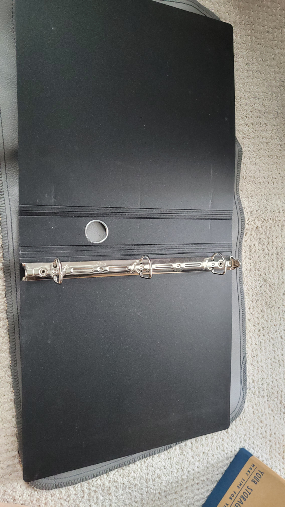 binder 1 1/2" - photo 2