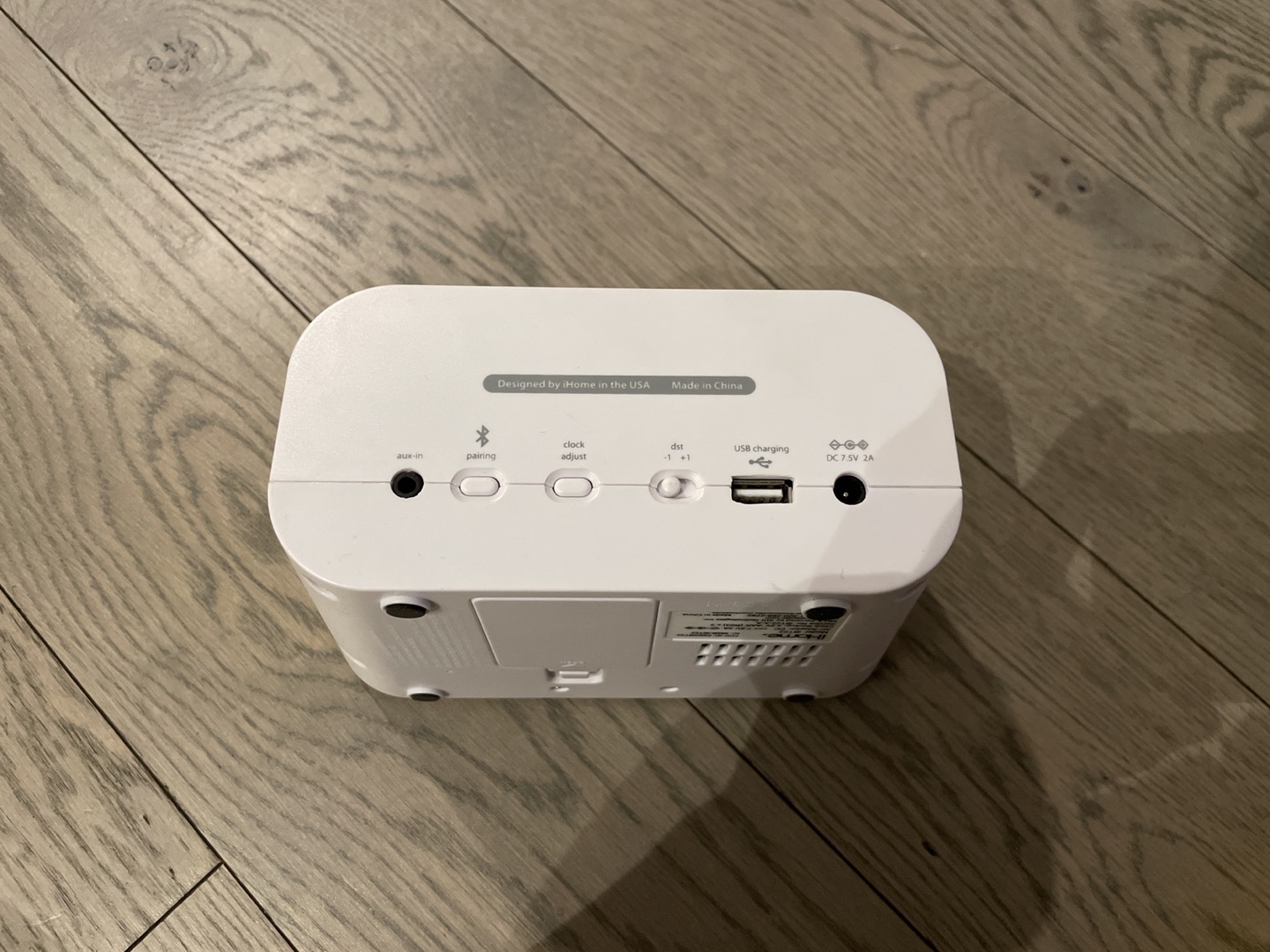 iHome - Battery / USB charging Bluetooth Speaker & Clock - photo 3