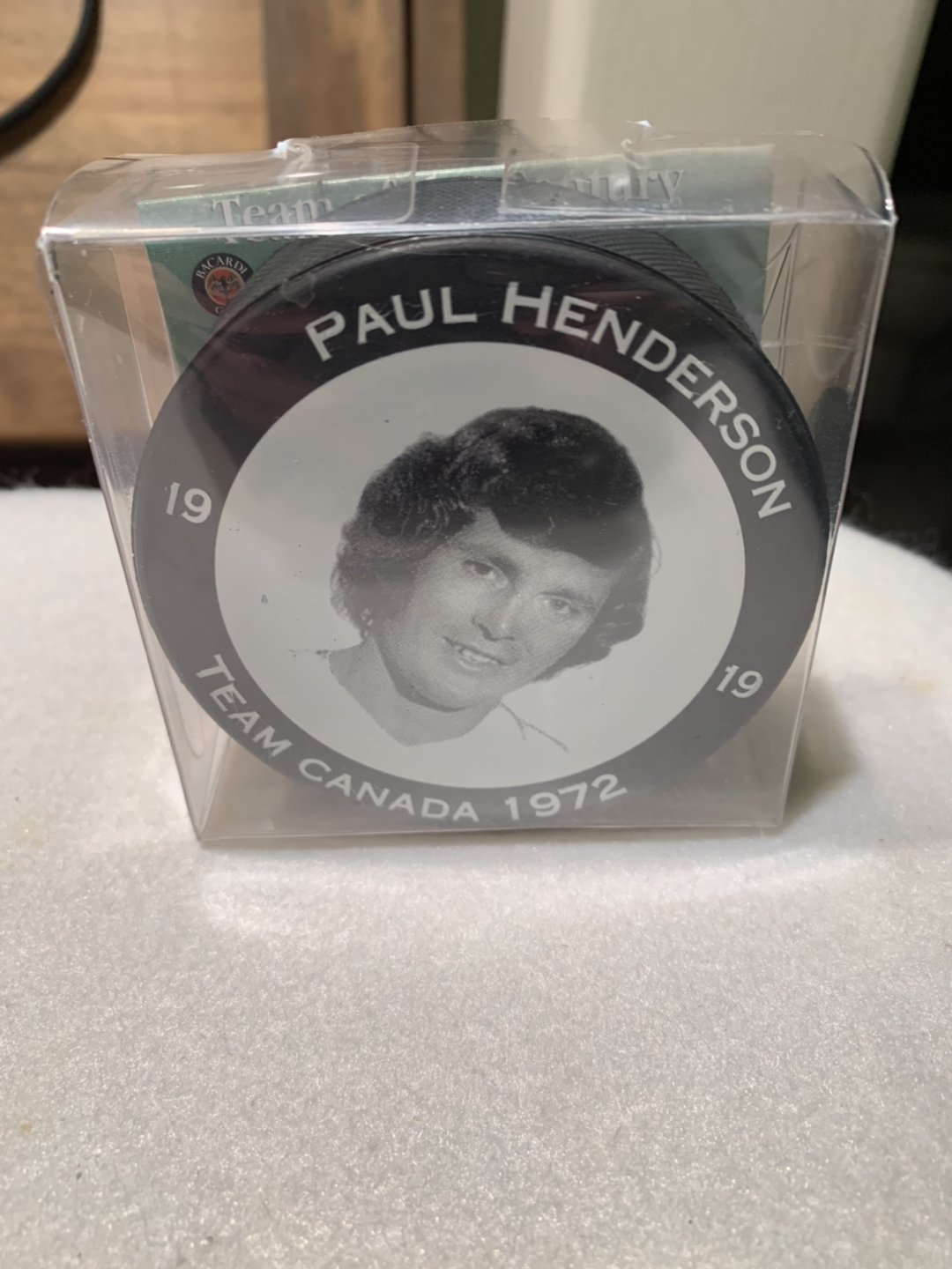 Rare 1972 TEAM OF THE CENTURY PAUL HENDERSON COLLECTIBLE PUCK ! image indicator(8)