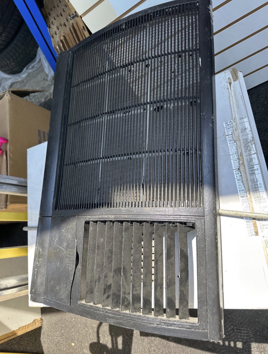 MOVING SALE - Commercial Air Conditioner - photo 3