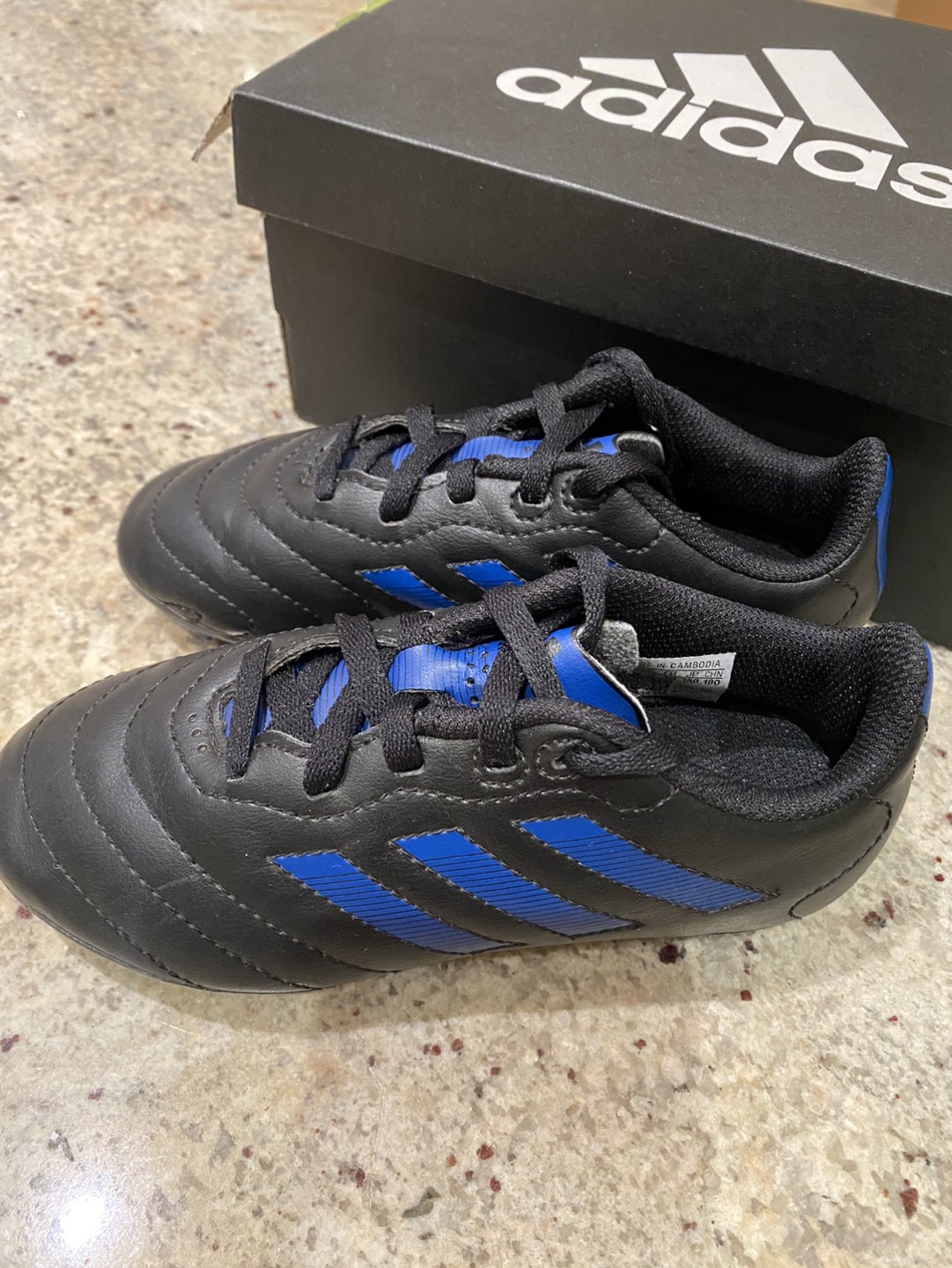 Boys Soccer Cleats & Shin Padd