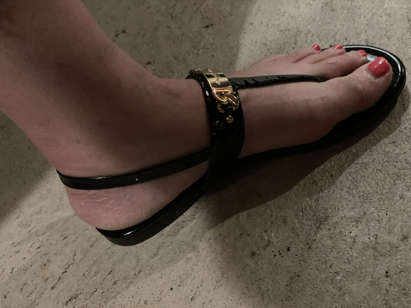 Coach sandals image indicator(2)