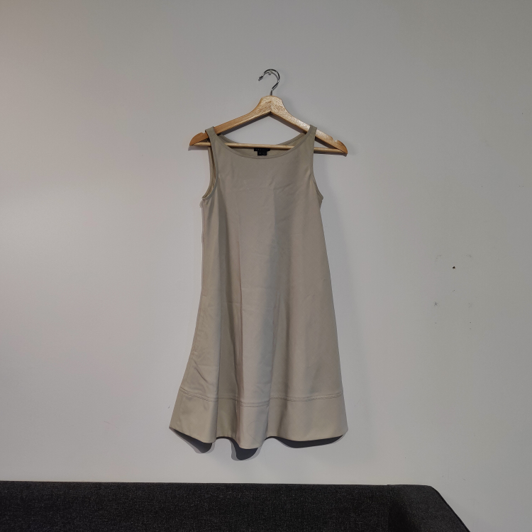 cute sleeveless dress (with pockets!!) + brown coat - photo 2