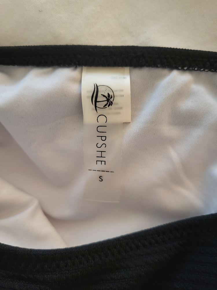 Black and White Bikini 💰 image indicator(4)