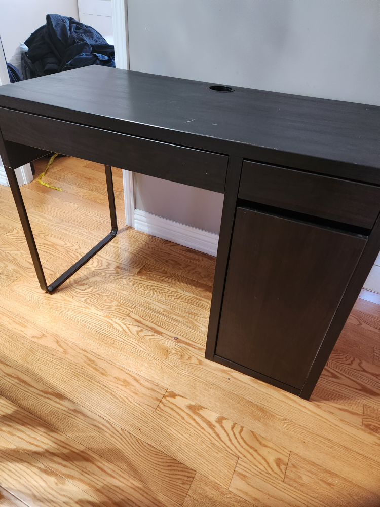 ikea computer table Scarborough  - photo 3