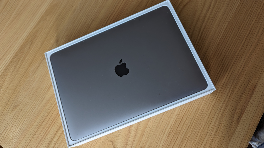 2019 Apple MacBook Pro (no charger)