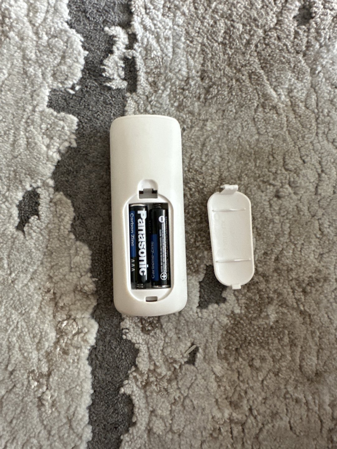 Elegant Life Roomba vacuum with app - photo 3