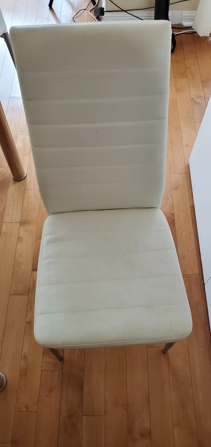 Well Maintained Dining Table Set for 4 - photo 4