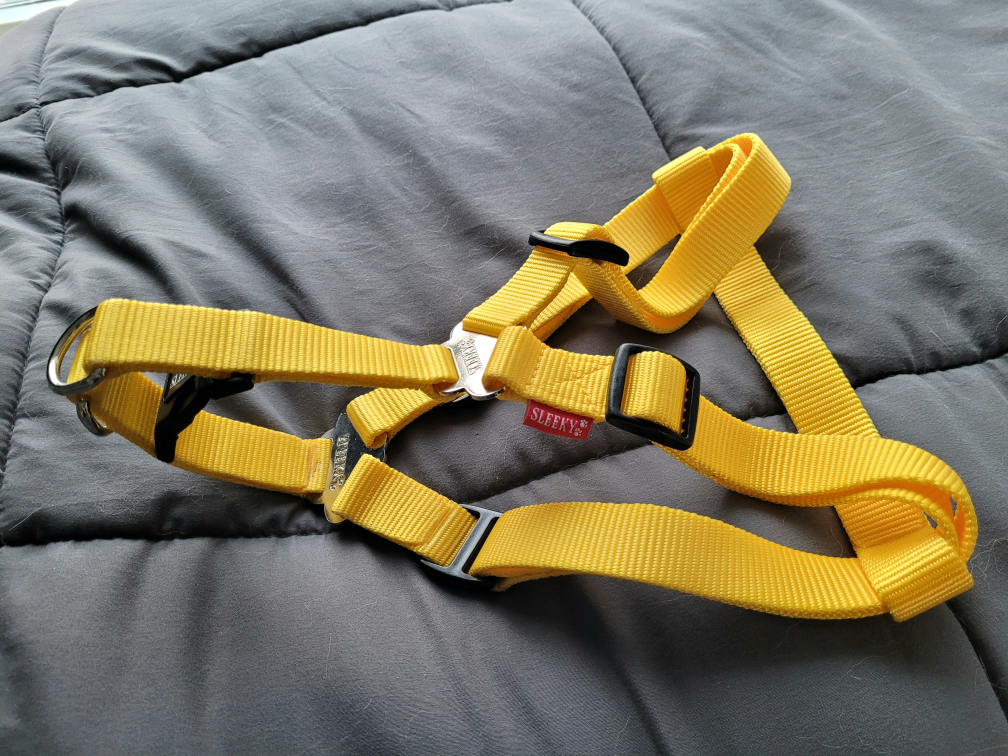 NEW Step in harness