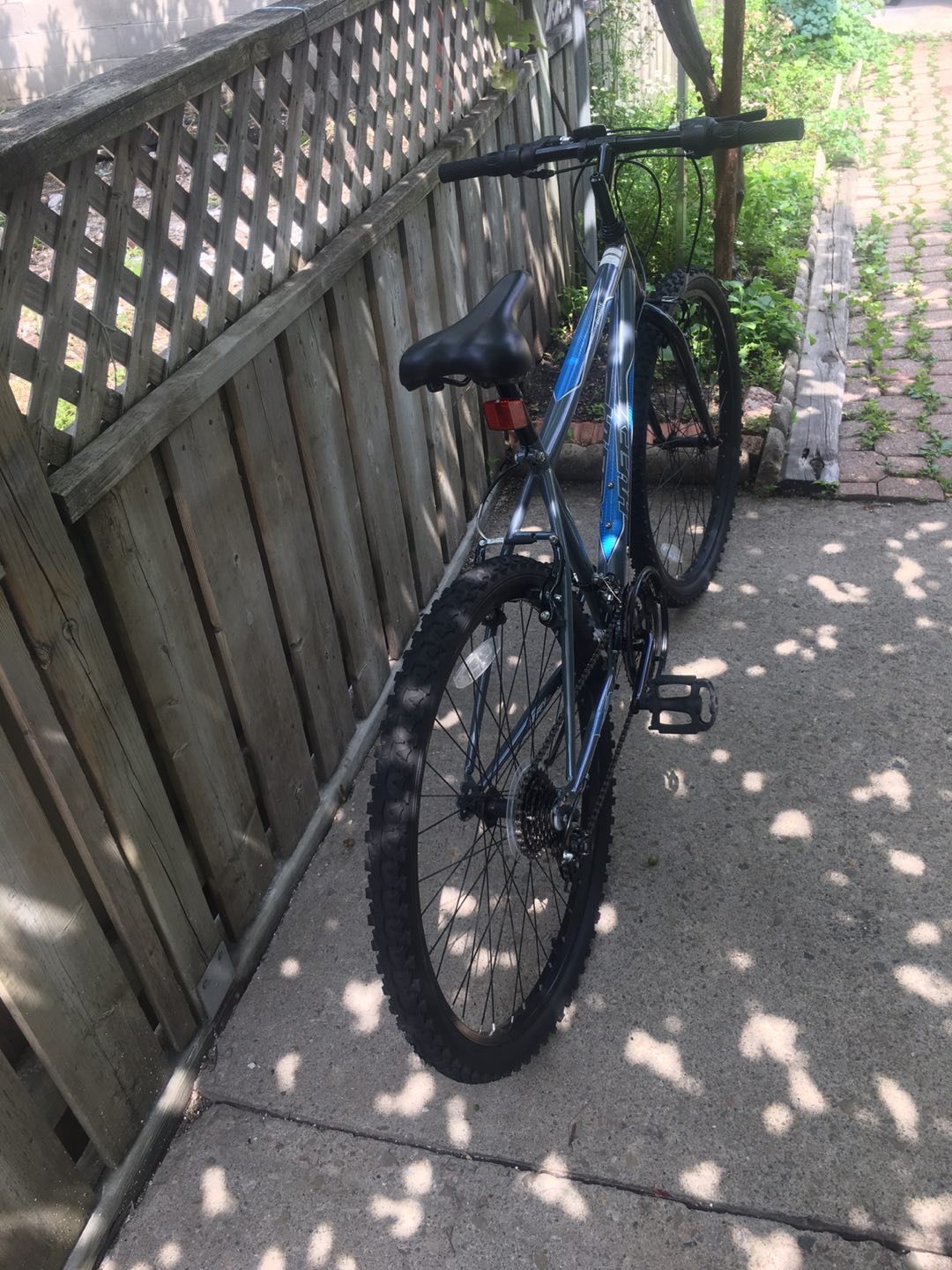 Huffy Granite 26 inch wheel, 18 speed, 17 inch frame size . - photo 2