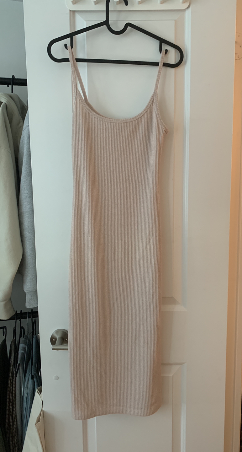 Wilfred free body con dress blush pink
