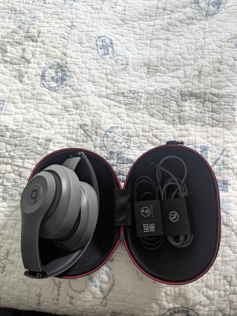 Beats headphones Dr dre thumbnail