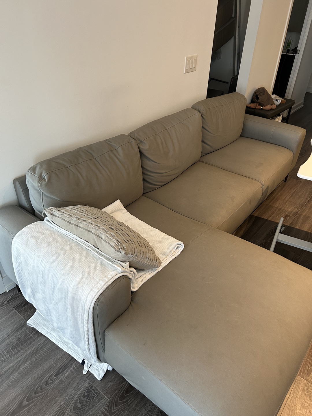 L sofa