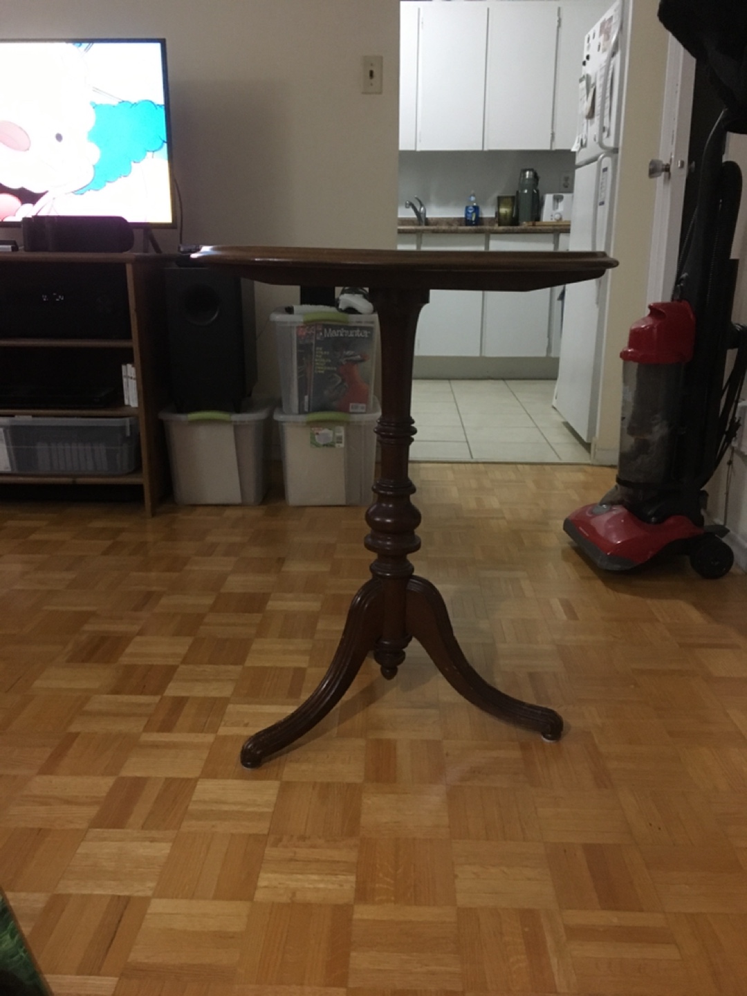 Vase Table