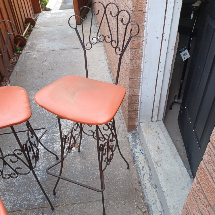 rod iron bar stool