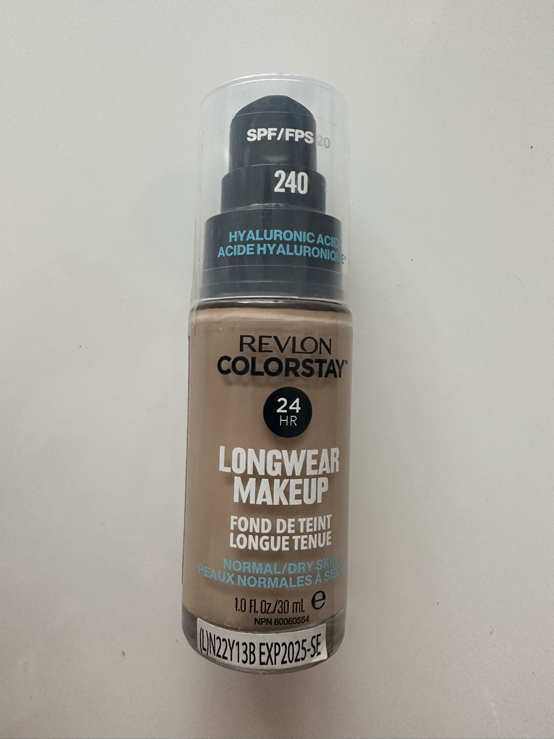 NEW Revlon Colorstay Longwear Foundation 240 Medium Beige