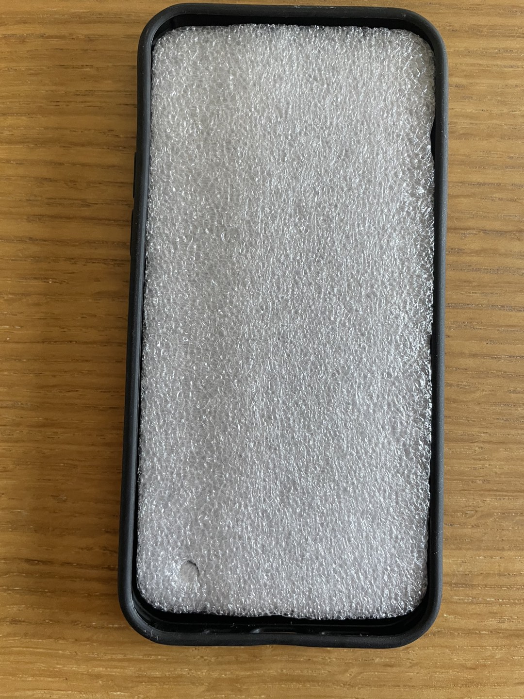 #freecycle IPhone 12 / 12 pro backcover - photo 2