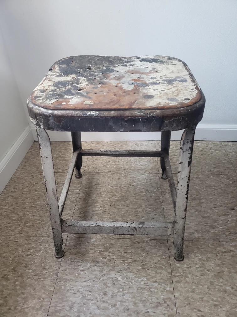 VINTAGE METAL SILVER STOOL - photo 4