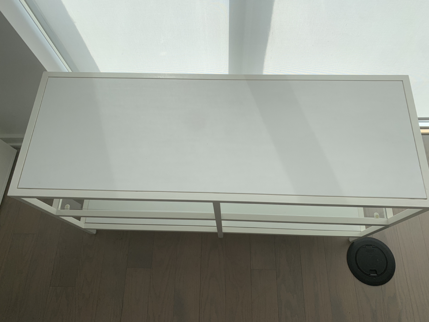 IKEA VITTSJÖ TV bench image indicator(4)