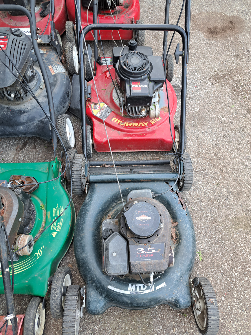 non working lawnmowers - photo 3