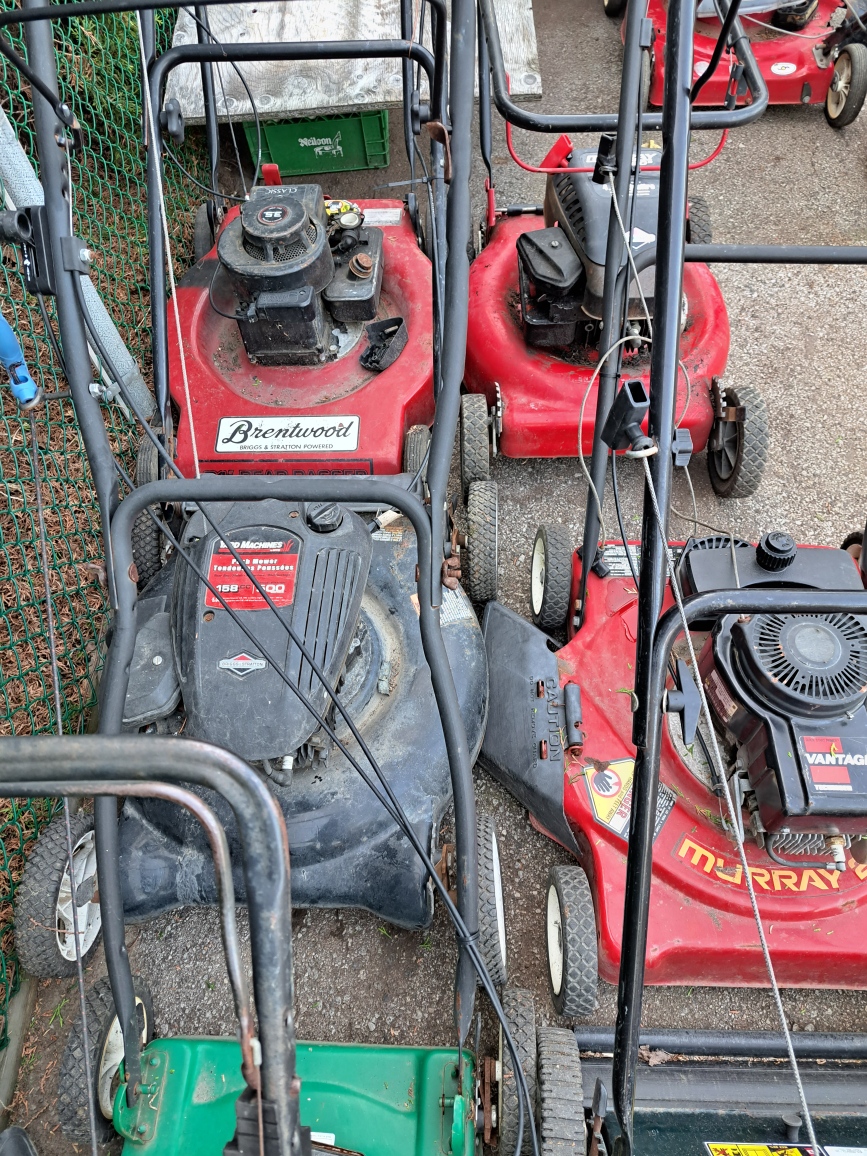 non working lawnmowers - photo 4