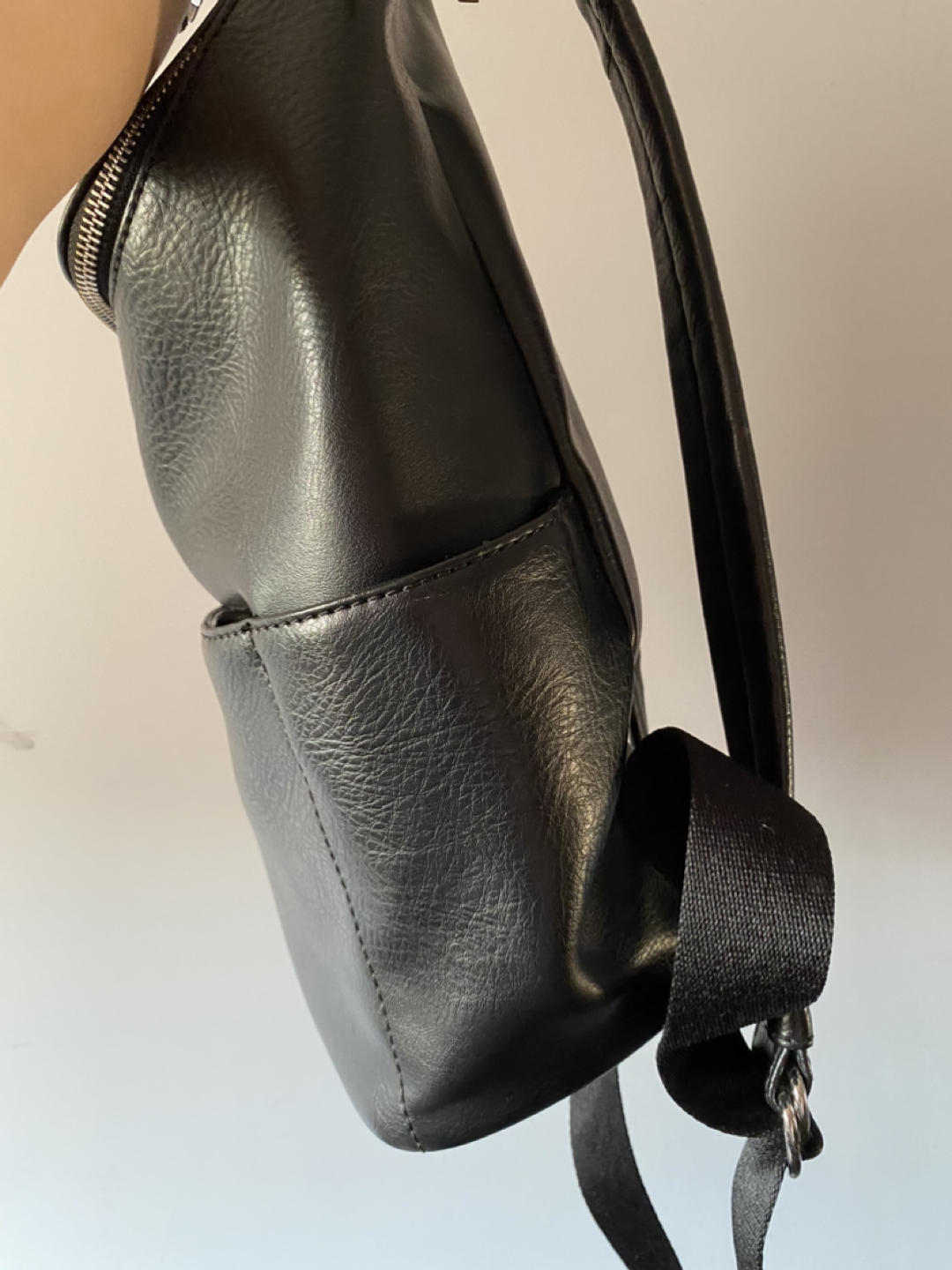 Matt & Nat Black Knapsack Bag Silver tone Zippers - photo 2