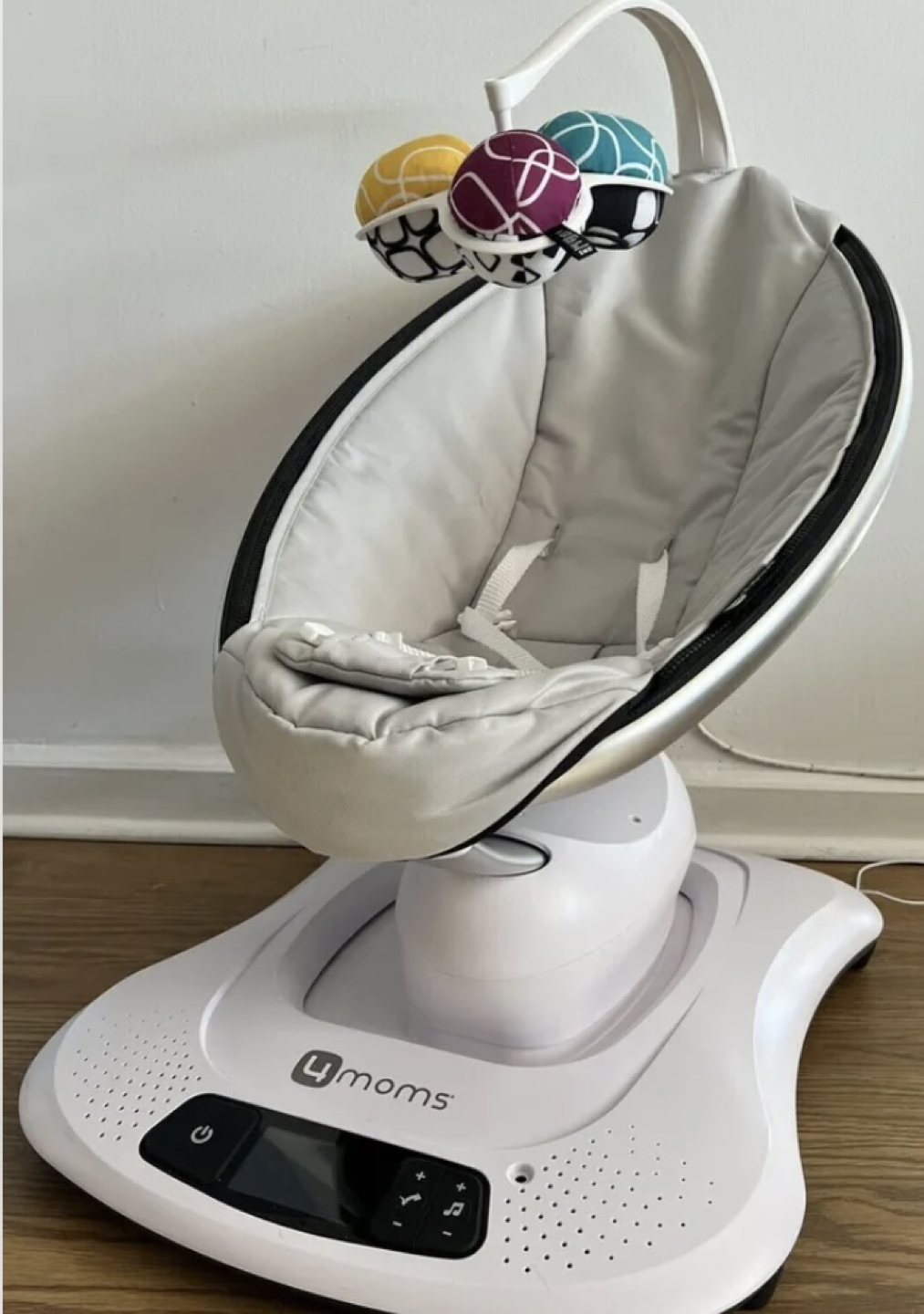 mamaroo 4moms