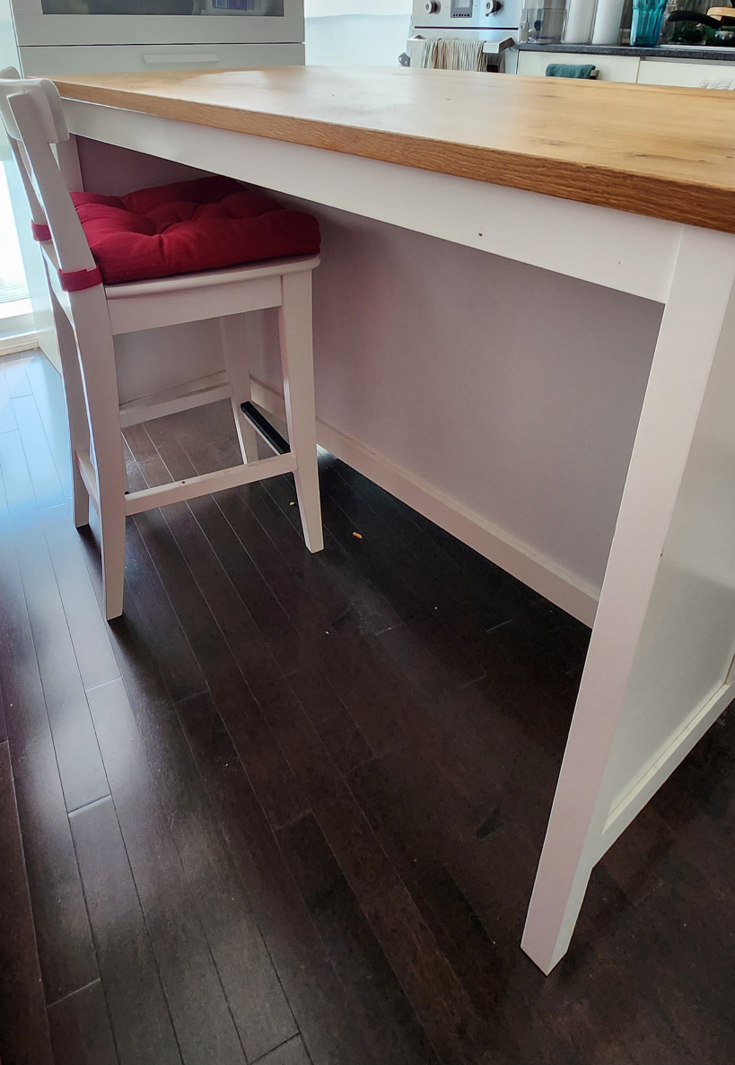Ikea Island table and chair set
