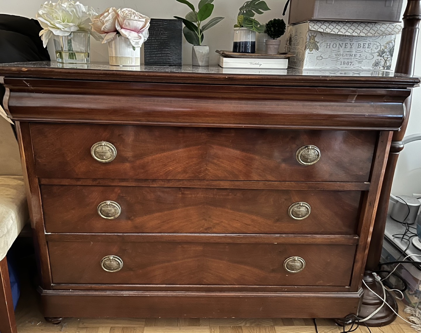 AMPLE DRESSER WITH FOUR DRAWERS