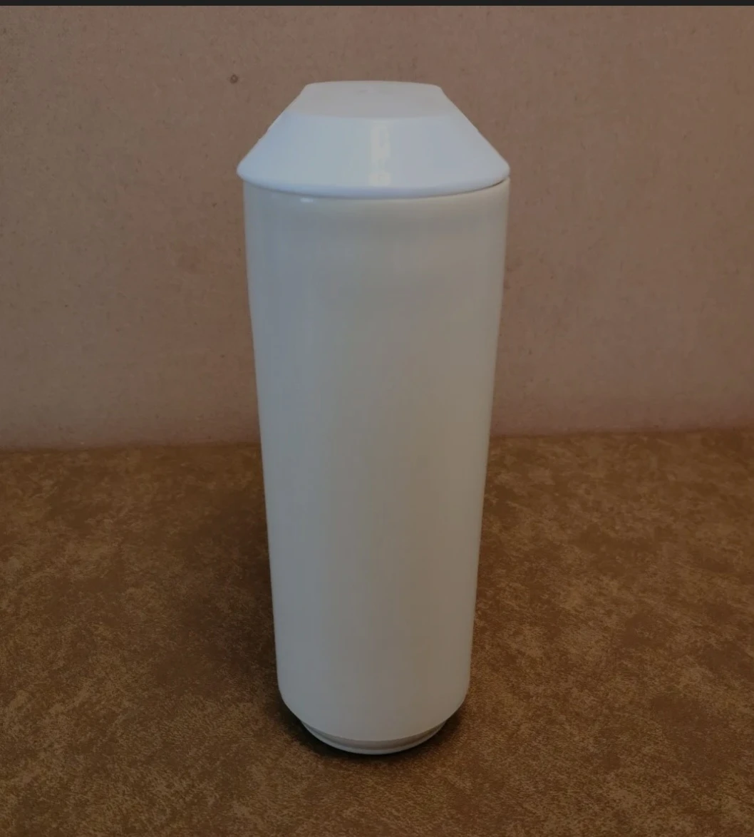 Vintage Rubbermaid Plastic Oval Almond w/white Lid Pitcher Jug image indicator(4)