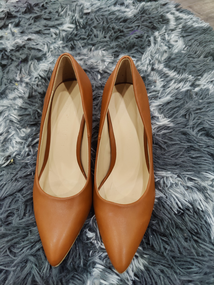 Women's Footwear (Heels) - photo 2